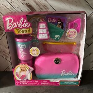 Barbie Trend Fashion Bag Set.